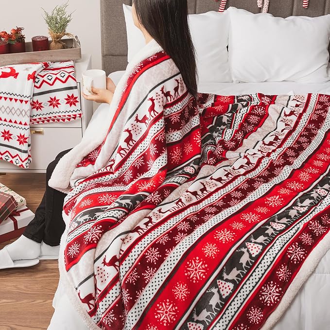 Throw Blanket, Holiday Reindeer Print, Reversible Sherpa Fleece, 50x60 Inches