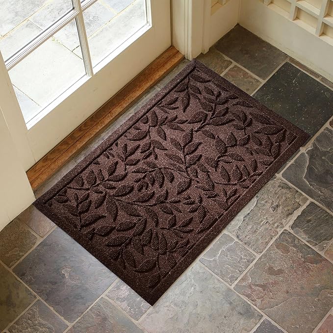 Coffee Brown Leaves Fall Outdoor Indoor Entrance Doormats, Absorbent Durable Heavy Duty Welcome Front Door Mat,Thick Natural Rubber Back,Easy Clean Entryway Mat 17x30 Inch, Low Profile