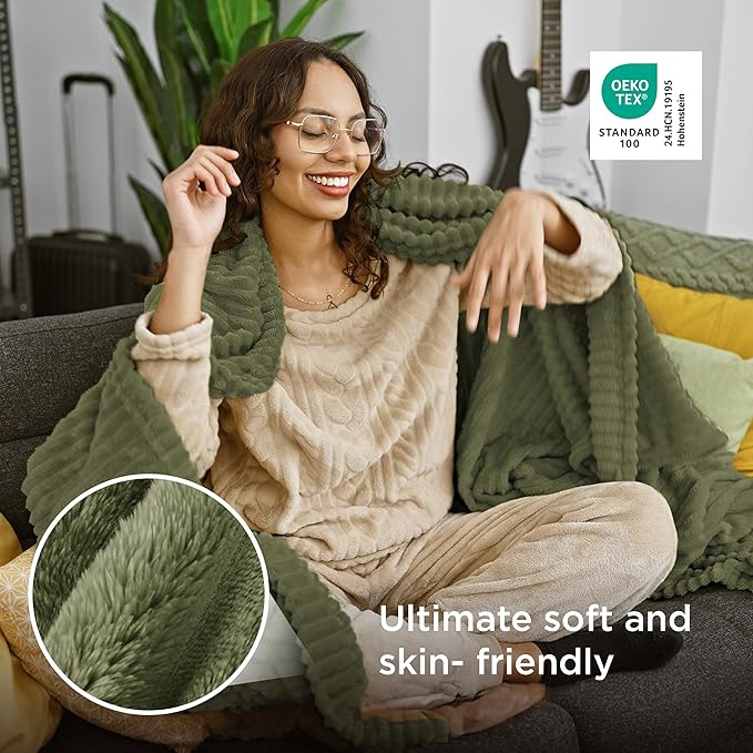 Bedsure GentleSoft Fleece Twin Blanket for Couch - Cozy Soft Blankets for Women, Cute Small Throws for Girls, Moss, 60x80 Inches