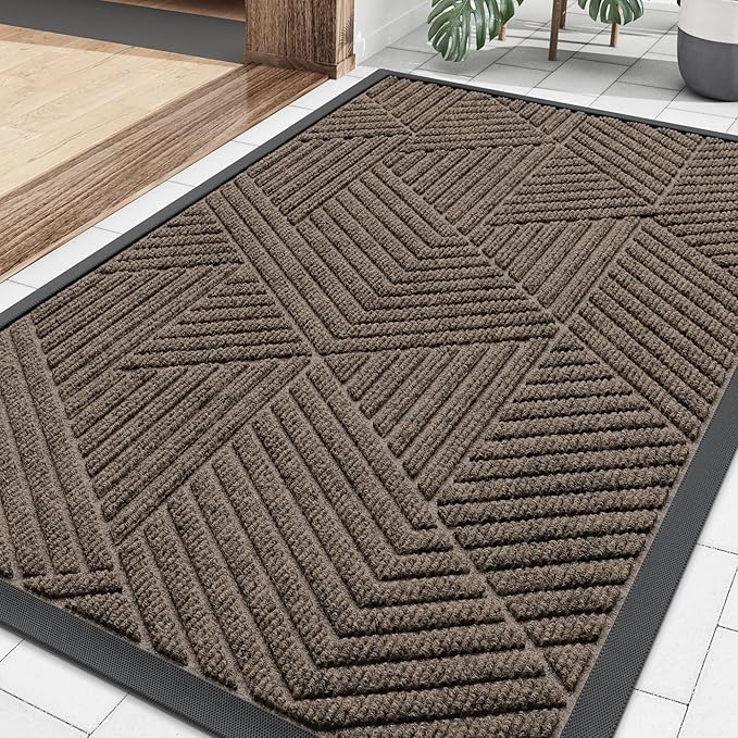 Smiry Front Door Mat Outside Entrance, Heavy Duty Sturdy Natural Rubber Doormat, Trap Dirt and Moisture, Easy Clean Low Profile Mats for Indoor Outdoor Entry, Irregular Triangle (29.5x17, Mixed Khaki)