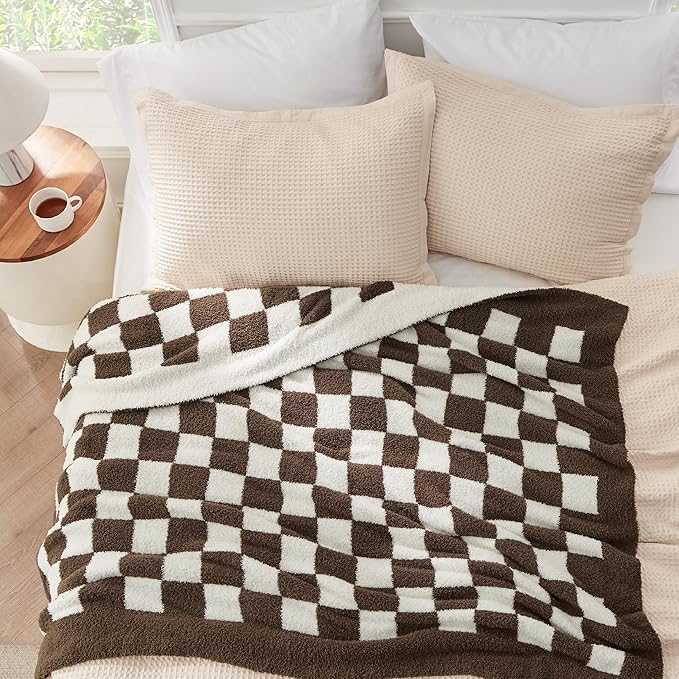 Bedsure Gentlesoft Checkered Twin Blanket for Couch - Soft Cozy & Warm Knit Brown Throw Blanket, Breathable, Lightweight & Fluffy Plaid Blankets for Bed & Sofa, Gifts for Women Men, 60x80 Inches