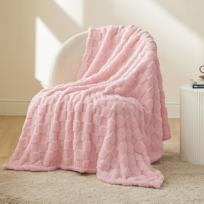 Bedsure GentleSoft Twin Blanket for Bed Pink - Super Soft Cozy Blankets, Cute Fuzzy Fleece Throws for Bedroom Couch, 60x80 Inches