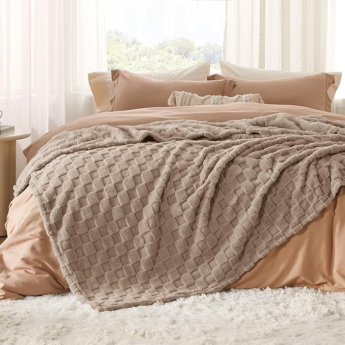 Bedsure GentleSoft Full Size Blankets for Bed Light Brown - Super Soft Cozy Fleece Blanket for Kids Girls, Large Fuzzy Throws for Bedroom Decor, 84x90 Inches