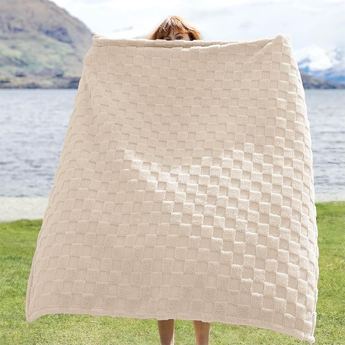 Bedsure GentleSoft Cream Throw Blanket for Couch - Checkered Fleece Blankets Gifts for Kids Girls, Cute Soft Cozy Throw for Bedroom Home Decor Gifts, 50x60 Inches