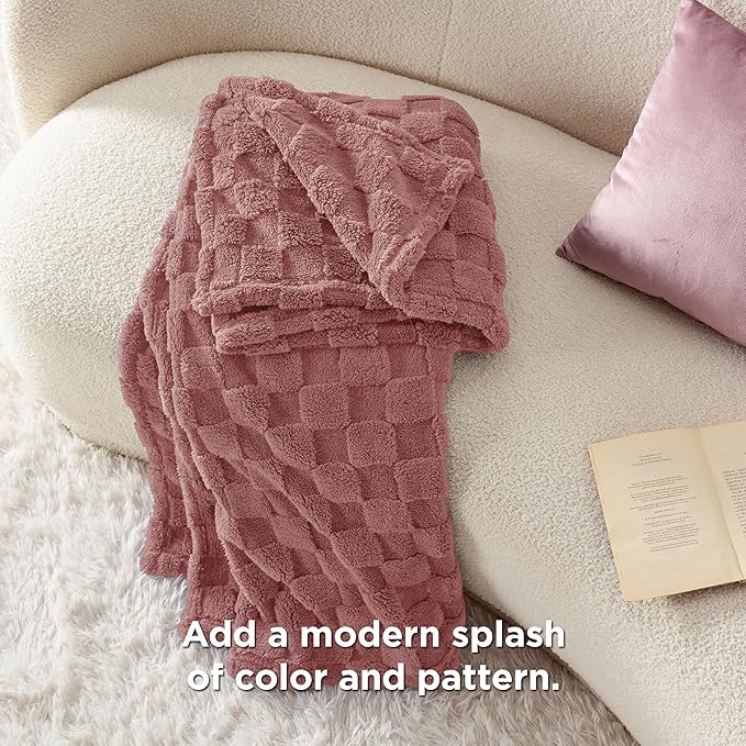 Bedsure GentleSoft Twin Blanket for Bed Dusty Pink - Super Soft Cozy Blankets for Women Kids Girls, Cute Fuzzy Fleece Throws for Bedroom Couch, 60x80 Inches