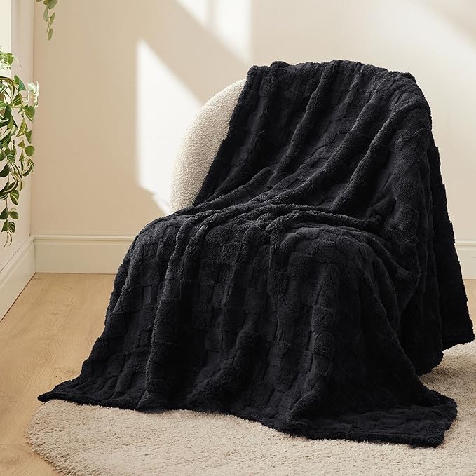 Bedsure GentleSoft Twin Blanket for Bed Black - Super Soft Cozy Blankets for Kids Girls, Cute Fuzzy Fleece Throws for Bedroom Couch, 60x80 Inches