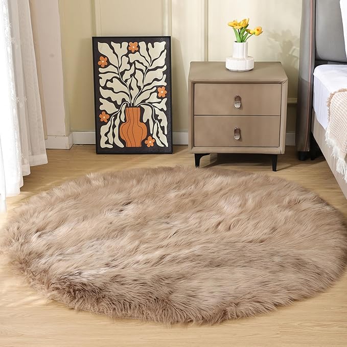 ORINOVA Beige Fuzzy Living Room Washable Area Rug 5ft Round Shag Faux Sheepskin Nursery Rug for Bedroom Teen Room Home Decor Soft Fluffy Circle Carpet