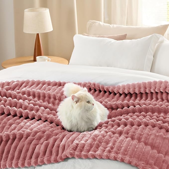 Bedsure GentleSoft Dusty Pink Twin XL Blanket for Bed - Cozy Soft Blankets for Women, Cute Small Fleece Throws for Girls, Birthday Gifts for Women Decor Gifts for Mom, 66x90 Inches
