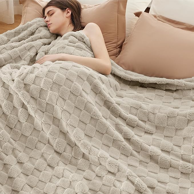 Bedsure GentleSoft King Size Blanket for Bed - Super Soft Cozy Blankets for Kids Girls, Large Fuzzy Fleece Throw for Bedroom Decor, Neutral,108x90 Inches