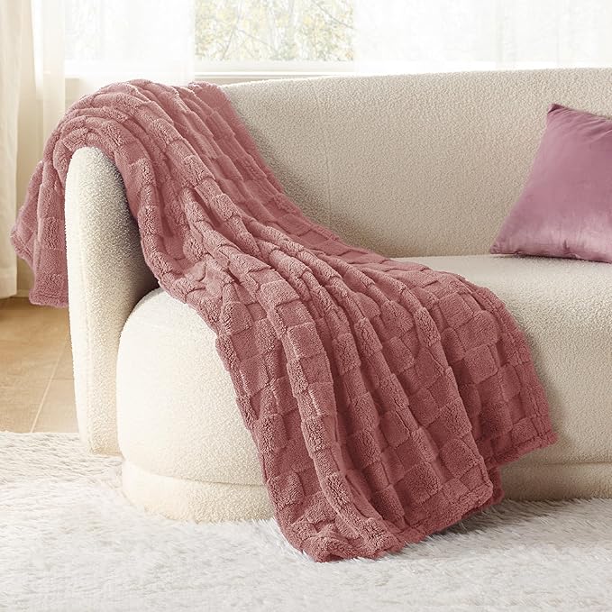 Bedsure GentleSoft Twin Blanket for Bed Dusty Pink - Super Soft Cozy Blankets for Women Kids Girls, Cute Fuzzy Fleece Throws for Bedroom Couch, 60x80 Inches
