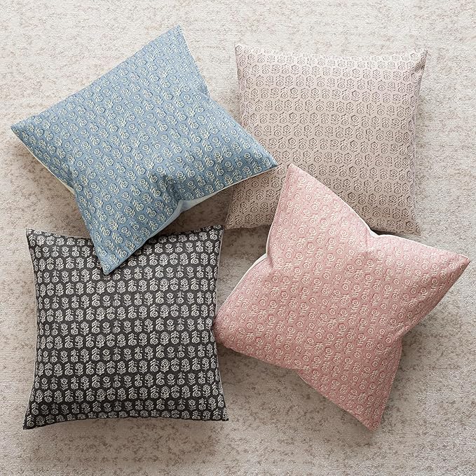 Foindtower Set of 2 Decorative Neutral Floral Print Throw Pillow Covers Vintage Accent Farmhouse Cushion Covers Boho Home Decor for Sofa Chair Couch Bedroom Living Room Outdoor,18×18 Inch,Light Pink