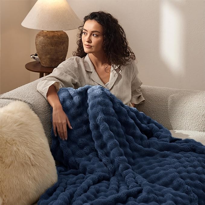 Bedsure 3D Fleece Bubble Blanket for Couch - GentleSoft Blue Twin Blanket for Sofa Bed Room Decor - Luxury Soft Cozy Gifts for Kids Girls, Lightweight, All Seasons, Navy Blue, 60"×80"