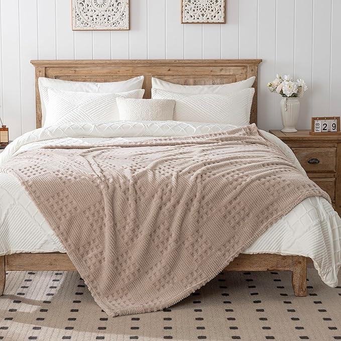 90x104 Inch Brown Waffle Queen Blanket - Soft & Fluffy Fleece, Neutral Tan Color, Cute & Aesthetic, Perfect for Sofa, Couch, Bed, Living Room & Bedroom, All-Season Use, Plush & Cozy Decorative Blanket