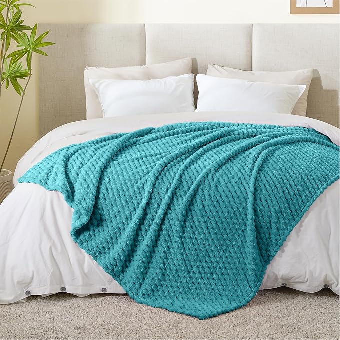 BEDELITE Fleece Blanket - 3D Jacquard Decorative Teal Throw Blankets for Couch & Bed, Soft and Cozy Warm Plush Fluffy Blanket All Seasons Suitable, 50x70Inches