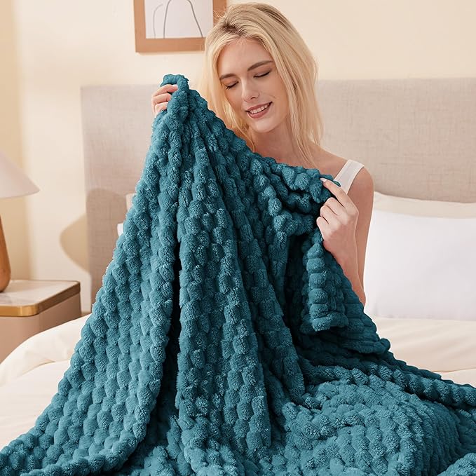 EXQ Home Fleece Blanket Throw XL for Couch or Bed - 3D Imitation Turtle Shell Jacquard Decorative Blankets - Cozy Soft Lightweight Fuzzy Flannel Blanket Suitable for All Seasons(50"×70",Teal)