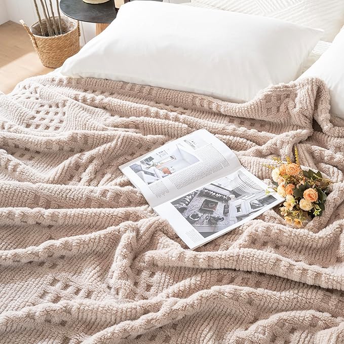 90x104 Inch Brown Waffle Queen Blanket - Soft & Fluffy Fleece, Neutral Tan Color, Cute & Aesthetic, Perfect for Sofa, Couch, Bed, Living Room & Bedroom, All-Season Use, Plush & Cozy Decorative Blanket