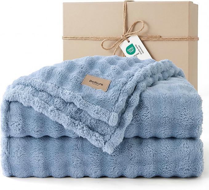 Bedsure 3D Fleece Bubble Blanket - GentleSoft Blue King Blanket for Bed Sofa Room Decor - Luxury Soft Cozy Gifts for Kids Girls, Lightweight, All Seasons, Celestial Blue, 108"×90"