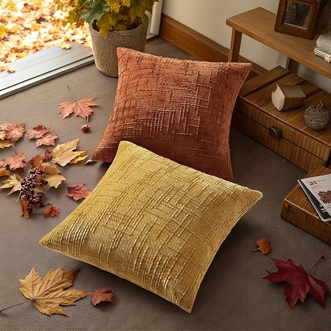 decorUhome Rust Chenille Throw Pillow Covers 18x18 Set of 2 Textured Soft Cozy Slubby Couch Pillow Covers Modern Farmhouse Boho Decorative Pillow Cases for Bed Sofa Living Room