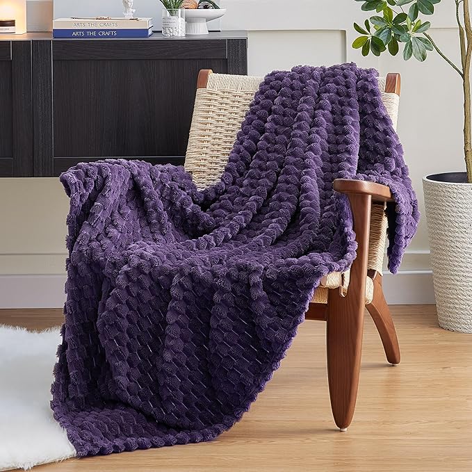 EXQ Home Fleece Throw Blanket for Couch or Bed - 3D Imitation Turtle Shell Jacquard Decorative Blankets - Cozy Soft Lightweight Fuzzy Flannel Blanket Suitable for All Seasons(50"×60",Purple)