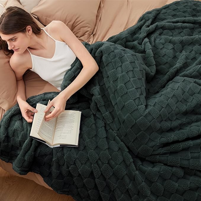 Bedsure GentleSoft King Size Spring Blanket for Bed - Super Soft Cozy Blankets for Kids Girls, Large Fuzzy Fleece Throw for Bedroom Decor, Dark Green,108x90 Inches