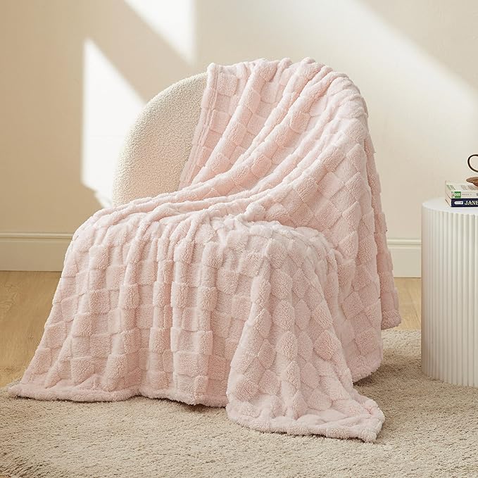 Bedsure GentleSoft Twin Blanket for Bed Light Pink - Super Soft Cozy Blankets for Kids Girls, Cute Fuzzy Fleece Throws for Bedroom Couch, 60x80 Inches