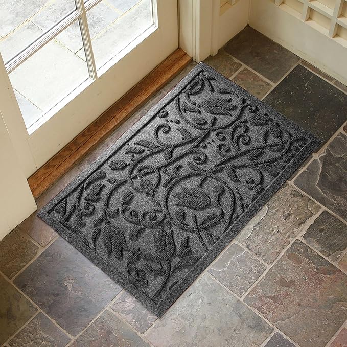 Boho Grey Floral Leaves Outdoor Indoor Entrance Doormats, Absorbent Durable Heavy Duty Welcome Front Door Mat,Thick Natural Rubber Back,Easy Clean Entryway Mat 17x30 Inch, Low Profile