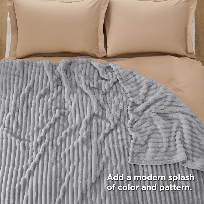 Bedsure GentleSoft King Size Blanket for Bed - Cozy Soft Blankets for Women, Cute Large Fleece Throws for Girls, Light Grey, 108x90 Inches