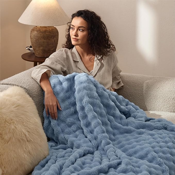 Bedsure 3D Fleece Bubble Blanket for Couch - GentleSoft Blue Spring Throw Blanket for Sofa Bed Room Decor - Luxury Soft Cozy Gifts for Kids Girls, Lightweight, All Seasons, Celestial Blue, 50"×60"