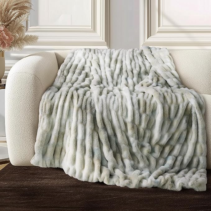 Ultra Soft Cozy Faux Fur Throw Blanket, Fuzzy Plush Thick Fur Blanket, Oversize Luxury Fluffy Blanket for Couch, Sofa, Bedroom, and Living Room,50x60 Inches,Double Sided Tie-Dye Light Grey