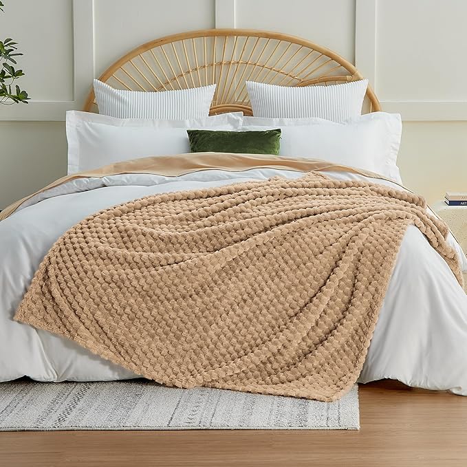 EXQ Home Fleece Throw Blanket for Couch or Bed - 3D Imitation Turtle Shell Jacquard Decorative Blankets - Cozy Soft Lightweight Fuzzy Flannel Blanket Suitable for All Seasons(50"×60",Brown)