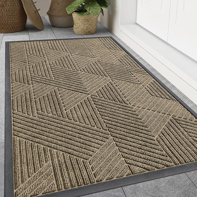 Smiry Front Door Mat Outside Entrance, Heavy Duty Sturdy Natural Rubber Doormat, Trap Dirt and Moisture, Easy Clean Low Profile Mats for Indoor Outdoor Entry, Irregular Triangle (47x32, Camel)