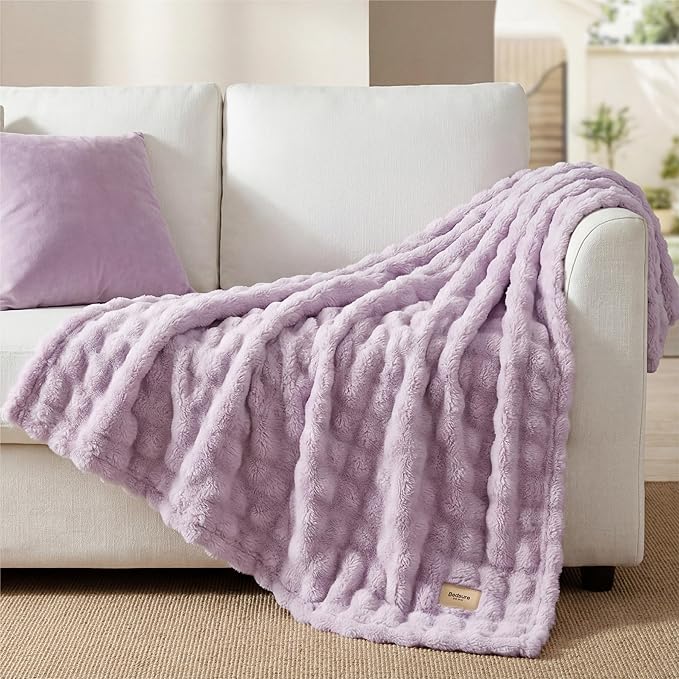 Bedsure 3D Fleece Bubble Blanket for Couch - GentleSoft Purple Twin Blanket for Sofa Bed Room Decor - Luxury Soft Cozy Gifts for Kids, Lightweight, All Seasons, Light Purple, 60"×80"
