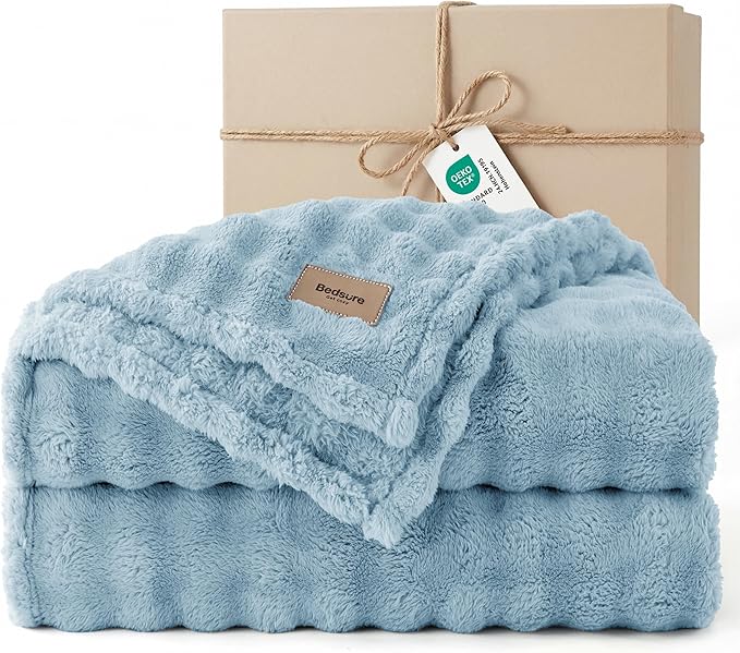 Bedsure 3D Fleece Bubble Blanket - GentleSoft Blue Queen Blanket for Bed Sofa Room Decor - Luxury Soft Cozy Gifts for Kids Girls, Lightweight, All Seasons, Light Blue, 90"×90"