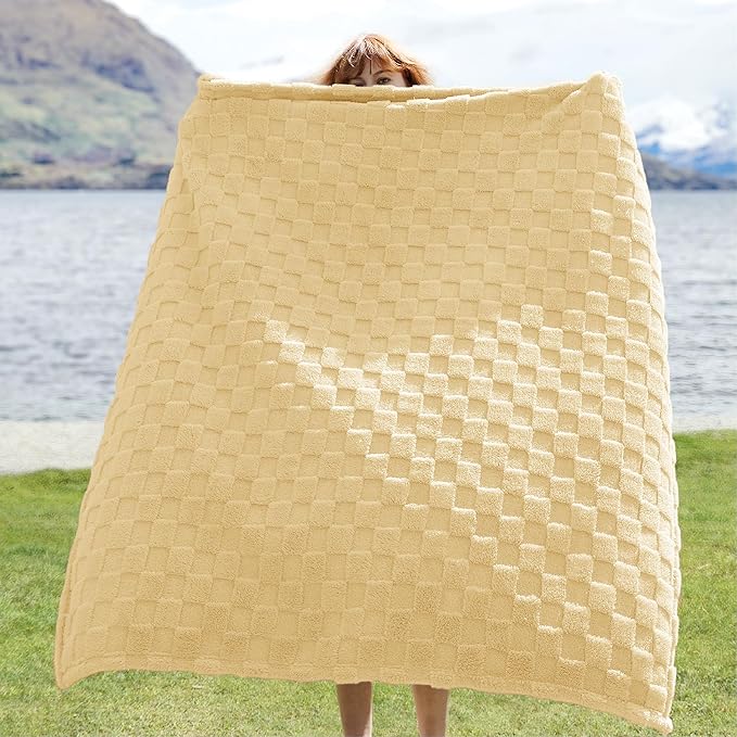 Bedsure GentleSoft Twin Blanket for Bed - Super Soft Cozy Blankets for Kids Girls, Cute Fuzzy Fleece Throws for Bedroom Couch, Light Yellow, 60x80 Inches