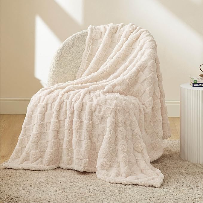 Bedsure GentleSoft Twin Blanket for Bed Cream - Super Soft Cozy Blankets for Kids Girls, Cute Fuzzy Fleece Throws for Bedroom Couch, 60x80 Inches