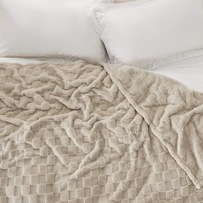 Bedsure GentleSoft King Size Blanket for Bed - Super Soft Cozy Blankets for Kids Girls, Large Fuzzy Fleece Throw for Bedroom Decor, Neutral,108x90 Inches