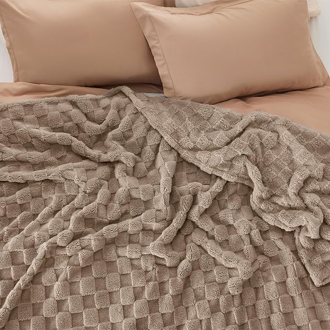 Bedsure GentleSoft Full Size Blankets for Bed Light Brown - Super Soft Cozy Fleece Blanket for Kids Girls, Large Fuzzy Throws for Bedroom Decor, 84x90 Inches