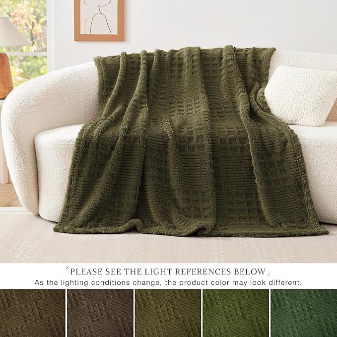 EXQ Home Fleece Throw Blanket for Couch or Bed - 3D Waffle Patchwork Pattern Jacquard Decorative Blankets - Cozy Soft Lightweight Fuzzy Flannel Blanket Suitable for All Seasons(50"×60", Moss Green)