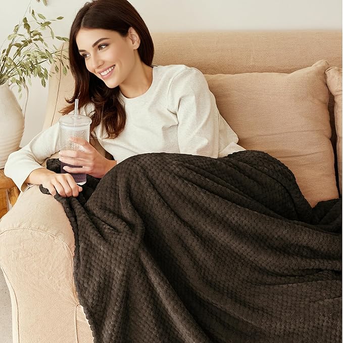 Exclusivo Mezcla Fleece Bed Blanket Twin Size, Super Soft and Warm Blankets for Couch, Sofa and Bed Waffle Textured, Cozy, Fuzzy and Lightweight (Coffee, 60x80 Inches)