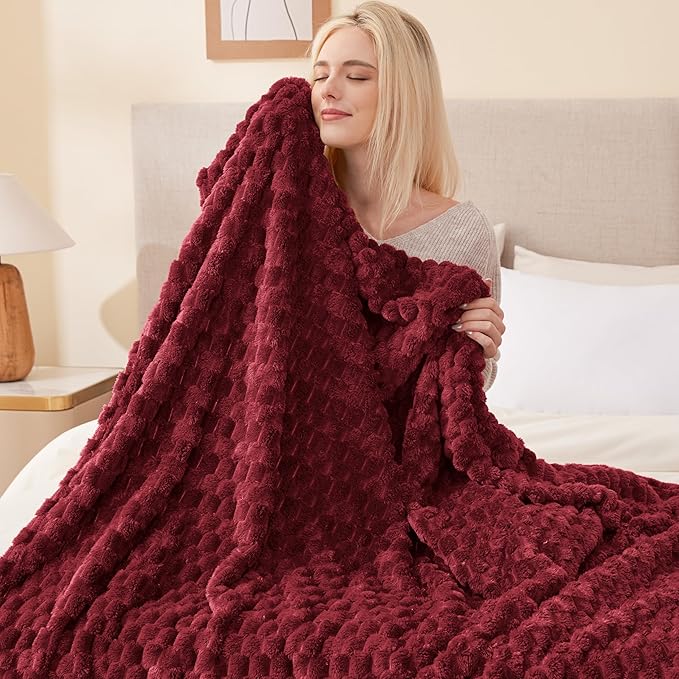 EXQ Home Fleece Throw Blanket for Couch or Bed - 3D Imitation Turtle Shell Jacquard Decorative Blankets - Cozy Soft Lightweight Fuzzy Flannel Blanket Suitable for All Seasons(50"×60",Red)