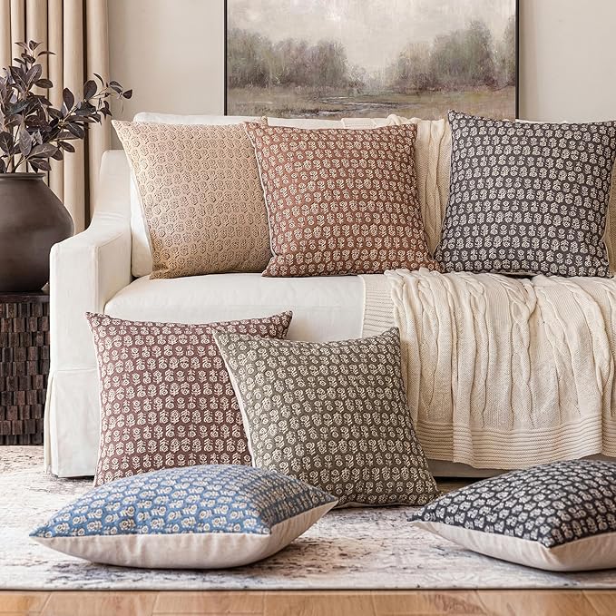 Foindtower Set of 2 Decorative Neutral Floral Print Throw Pillow Covers Vintage Accent Farmhouse Cushion Covers Boho Home Decor for Sofa Chair Couch Bedroom Living Room,18×18 Inch,Ivory Beige