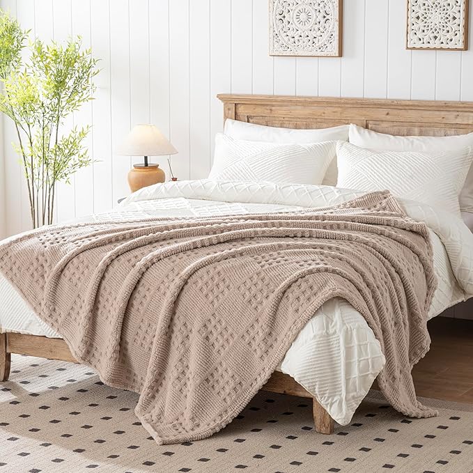 90x104 Inch Brown Waffle Queen Blanket - Soft & Fluffy Fleece, Neutral Tan Color, Cute & Aesthetic, Perfect for Sofa, Couch, Bed, Living Room & Bedroom, All-Season Use, Plush & Cozy Decorative Blanket