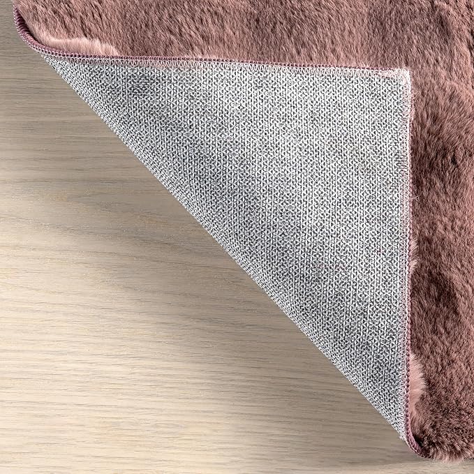 nuLOOM Jeni Burgundy, 2'6" x 8', Solid Faux Rabbit, Fluffy and Cozy, High Traffic, Stain Resistant, Easy Clean, Durable Washable Runner for Bedroom, Living Room, Dining, Den, Foyer, Entryway